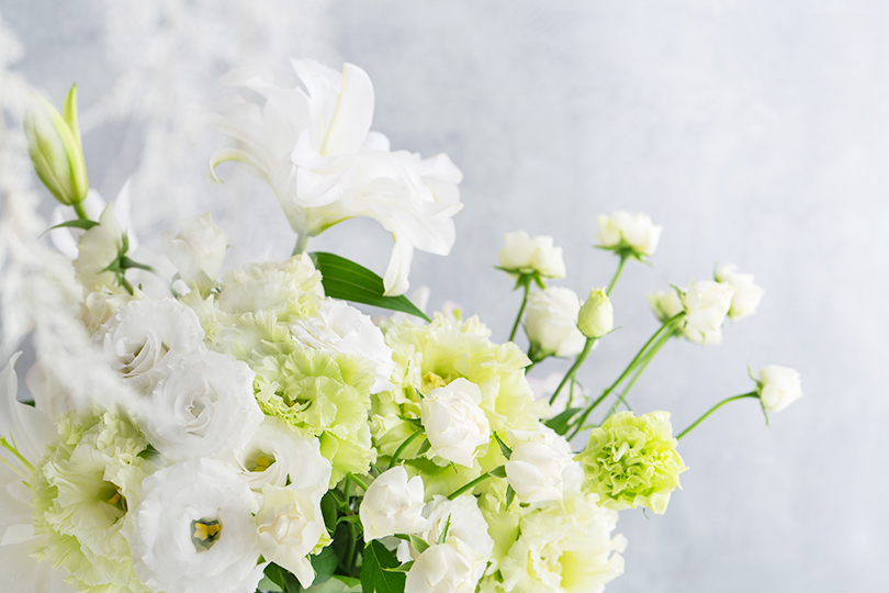 家族葬の場合供花はどうする？